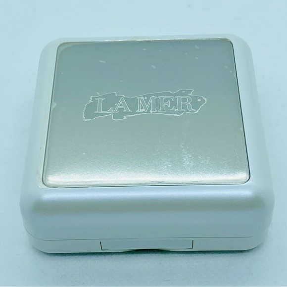 La Mer The Treatment Powder Foundation 12 SAND - Picture 6 of 7